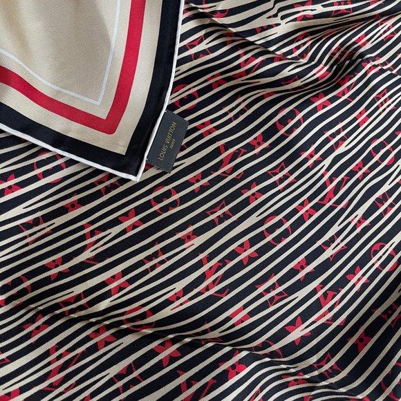 New Louis Vuitton Scarf Monogram Alma Bag Print Beige Silk Wrap - Picture 10 of 16